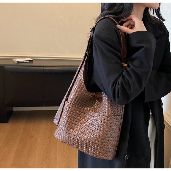 Leather bag